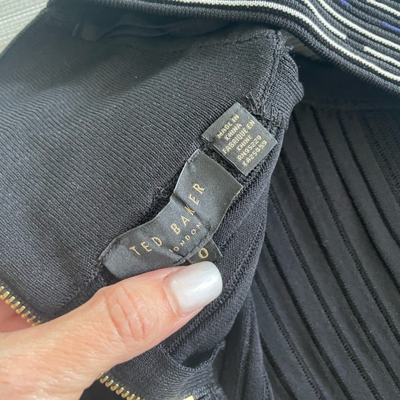 Ted Baker Diraz Bardot top like new - Picture 9 of 9